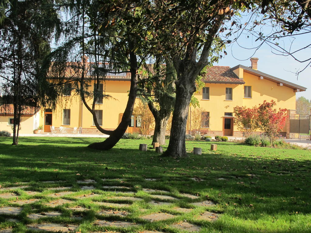 Gasthaus Agriturismo Cascina Pezzolo Lodi Exterior foto